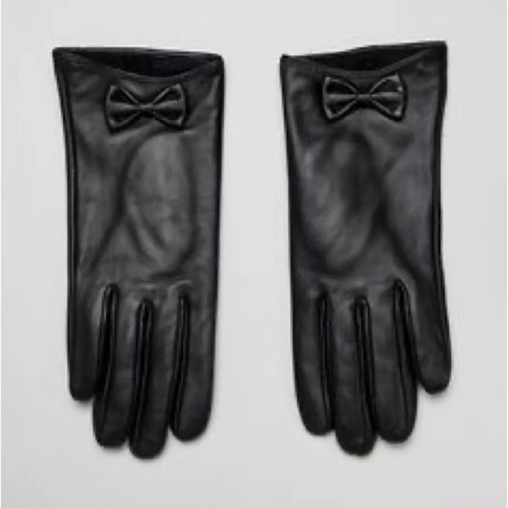 Barneys New York Black Leather Gloves with Bow Accents! 🆕 real leather!